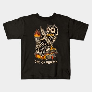 Owl of minerva tatto Kids T-Shirt